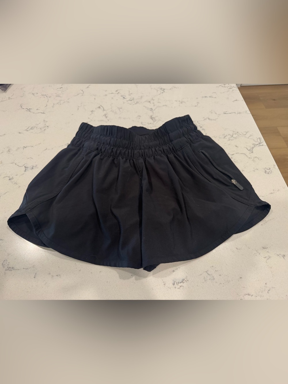 Lululemon Track That Lined Short 3” - excellent condition - size 4